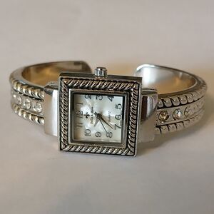 Vtg Bella & Rose Women's MOP Dial Rhinestone Accent Japan Quartz Cuff Watch
